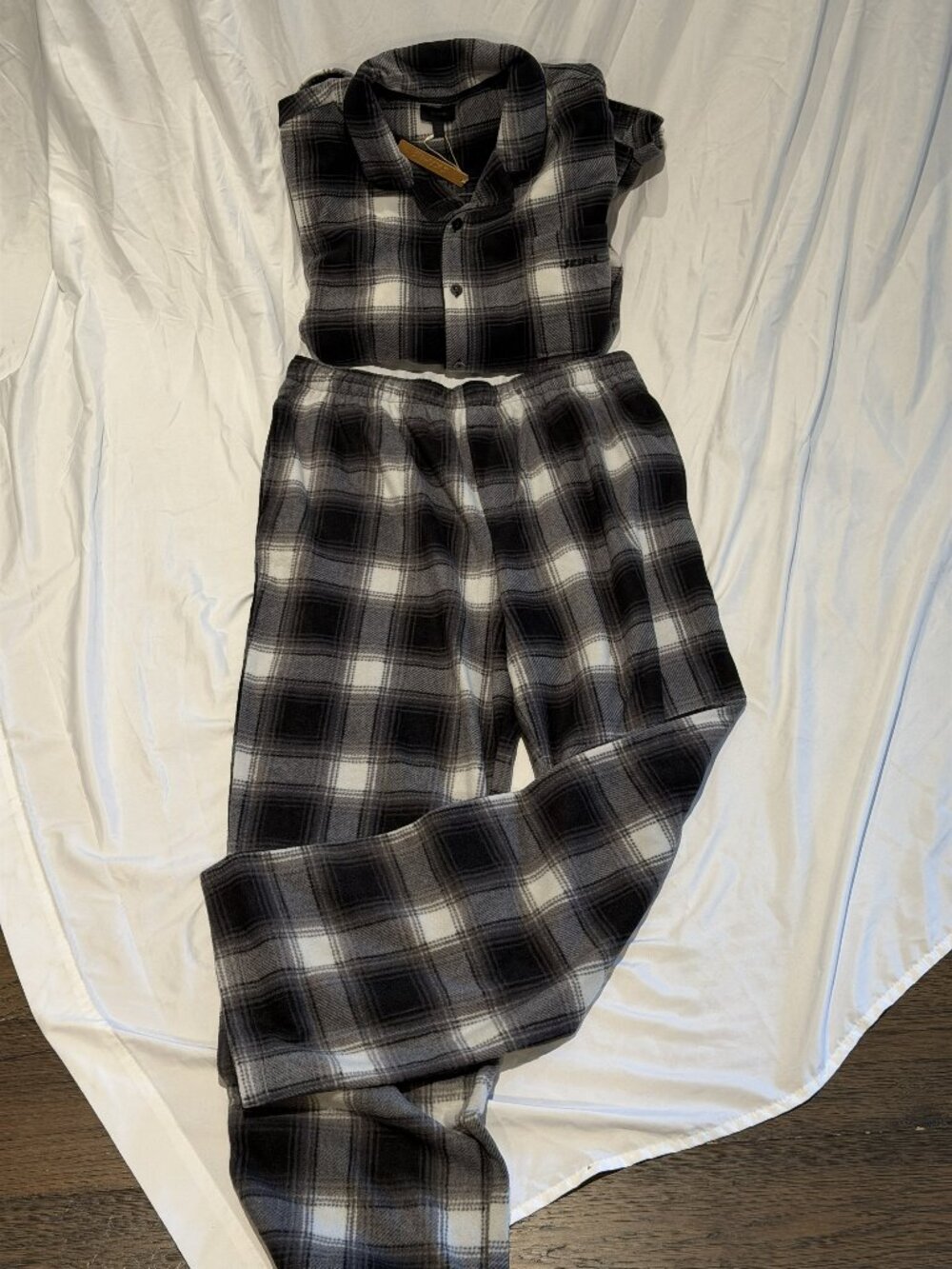 SKIMS NWT Plaid Flannel Pajama Set Large